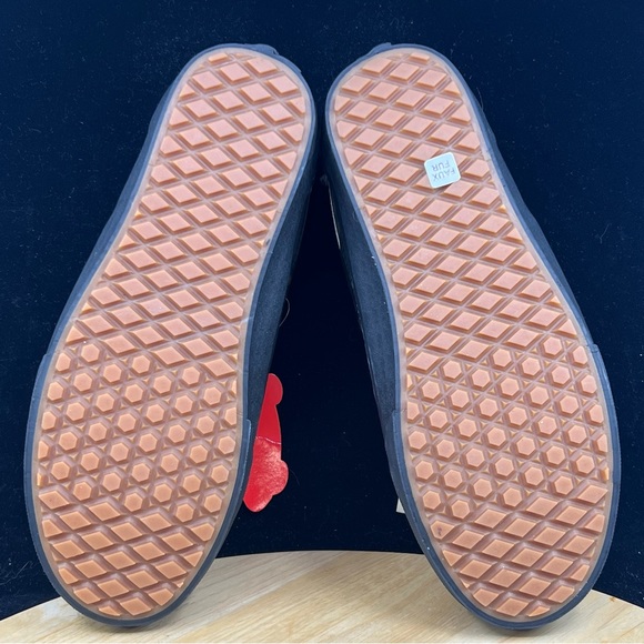 Vans Old Skool MTE All Weather Skate Shoes Black Camo Size 8 Wmns BRAND NEW - Picture 9 of 10